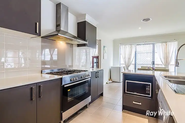 Fifth view of Homely house listing, 6 Copernicus Circuit, Cranbourne West VIC 3977