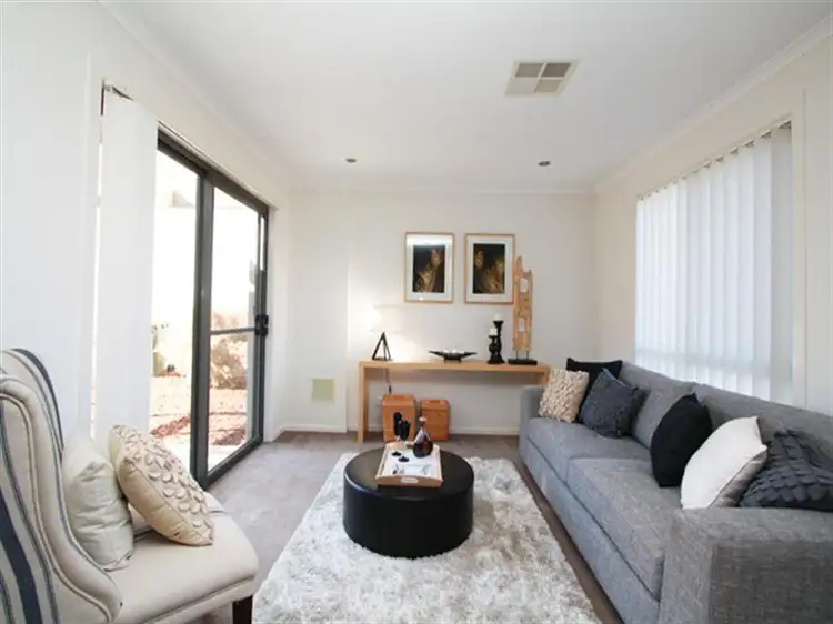 2/4-6 McMahon Drive, Bungendore NSW 2621
