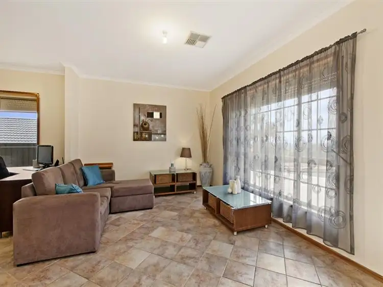 Fifth view of Homely house listing, 4 Trowbridge Circuit, Gulfview Heights SA 5096