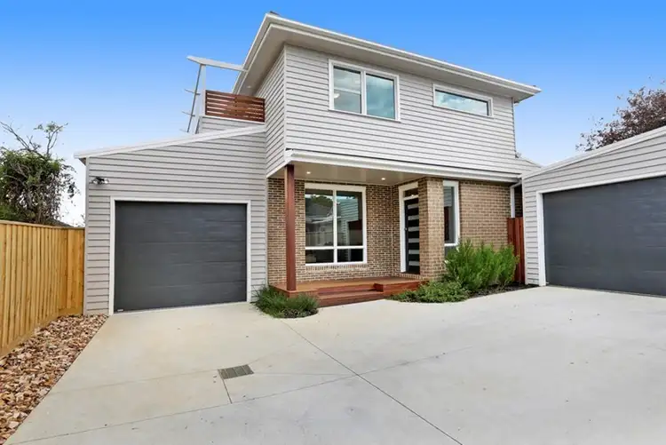 2/197 Mount Pleasant Road, Highton VIC 3216