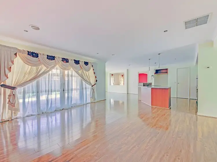Sixth view of Homely house listing, 10 Clarafield Crescent, Tarneit VIC 3029