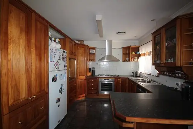 Sixth view of Homely house listing, 1 Tarana Road, Oberon NSW 2787