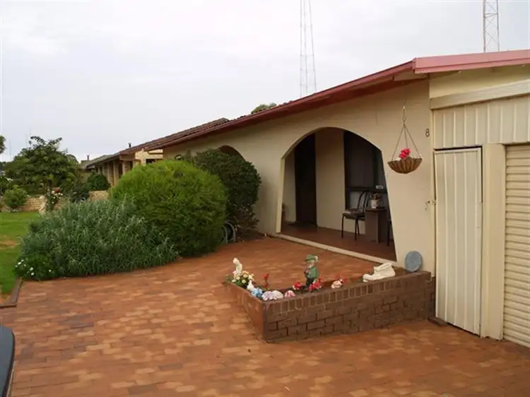 8 Marschall Street, Waikerie SA 5330