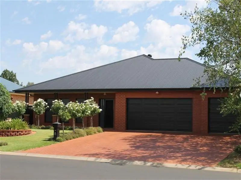 Main view of Homely house listing, 8 Lachlan Way, Dubbo NSW 2830