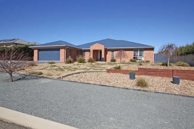 20 Hyland Drive, Bungendore NSW 2621