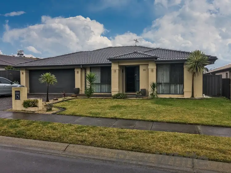 88 Dalmeny Drive, Macquarie Hills NSW 2285
