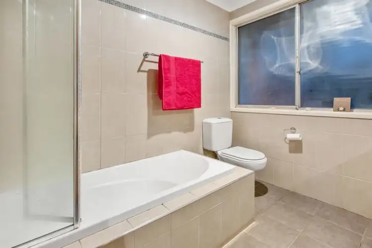 Sixth view of Homely house listing, 2 Kadina Close, Frankston VIC 3199