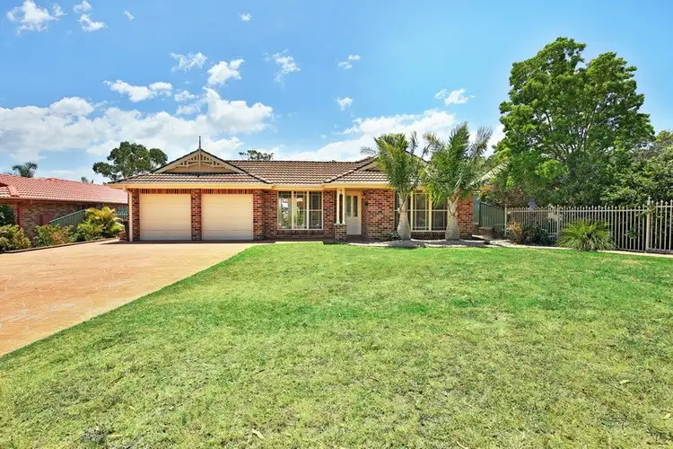17 Robinia Way, Worrigee NSW 2540