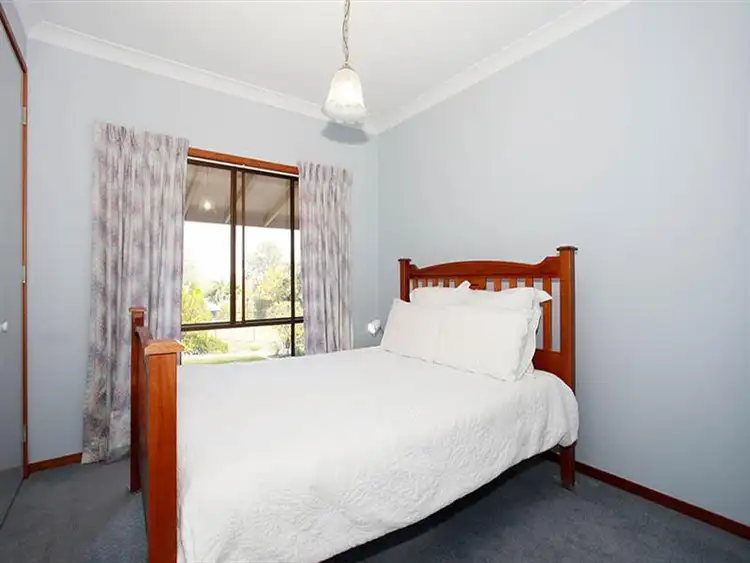 Third view of Homely house listing, 2 Bowles Court, Mount Ommaney QLD 4074