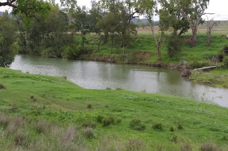 2233 'House Block' Elcombe Road, Bingara NSW 2404