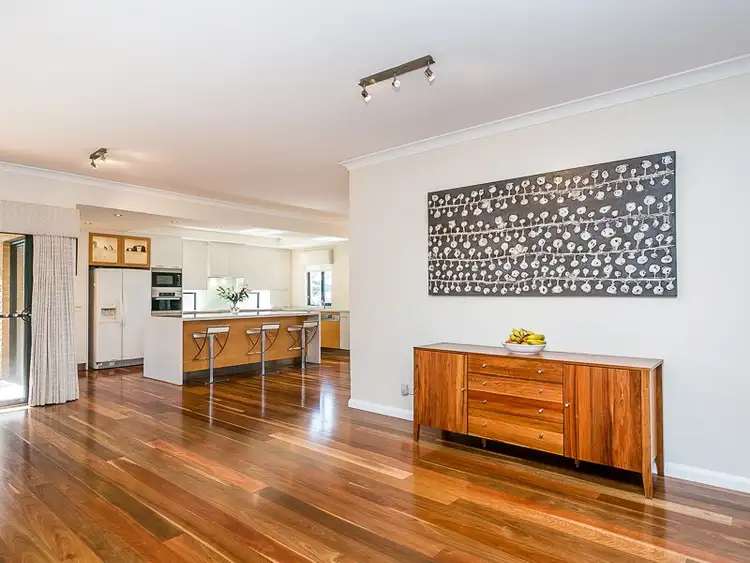 Third view of Homely house listing, 6 Renown Way, Sorrento WA 6020