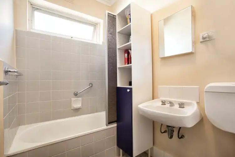 Fifth view of Homely apartment listing, 16/5 Gnarwyn Road, Carnegie VIC 3163