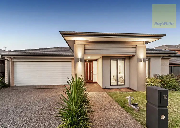 Second view of Homely house listing, 18 Baronial Way, Craigieburn VIC 3064