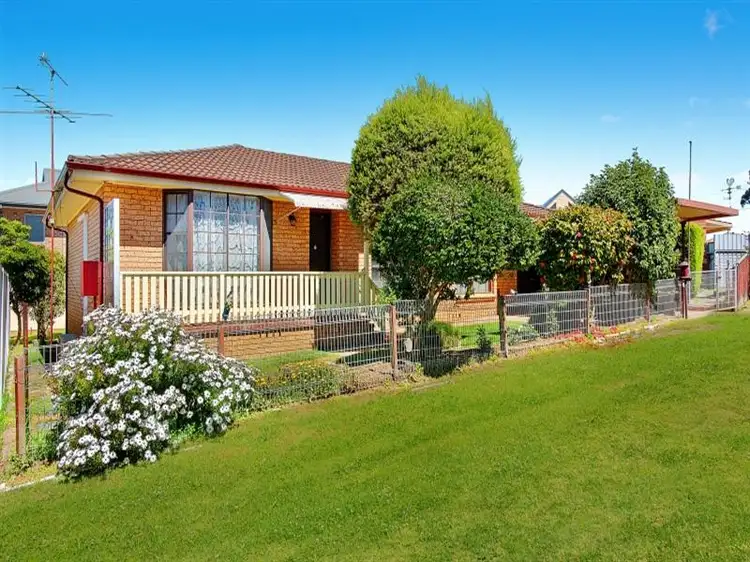 2A Hay Street, Helensburgh NSW 2508