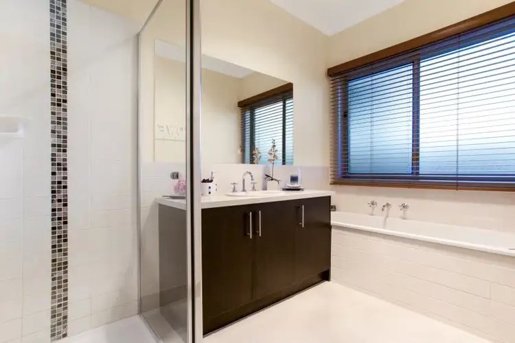 Sixth view of Homely house listing, 17 Jirrahlinga Terrace, Craigieburn VIC 3064