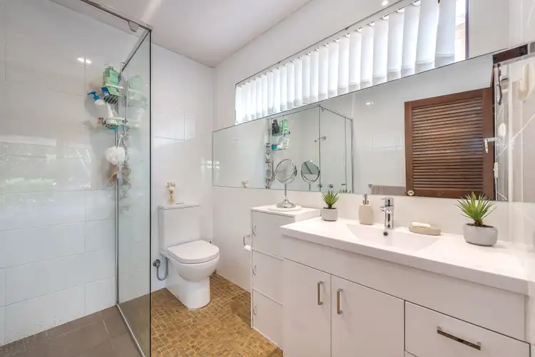 Sixth view of Homely house listing, 23 Rapallo Avenue, Isle Of Capri QLD 4217