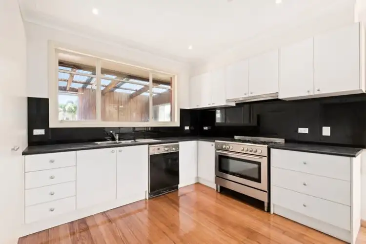 Fourth view of Homely house listing, 21 Kuranda Crescent, Oakleigh East VIC 3166