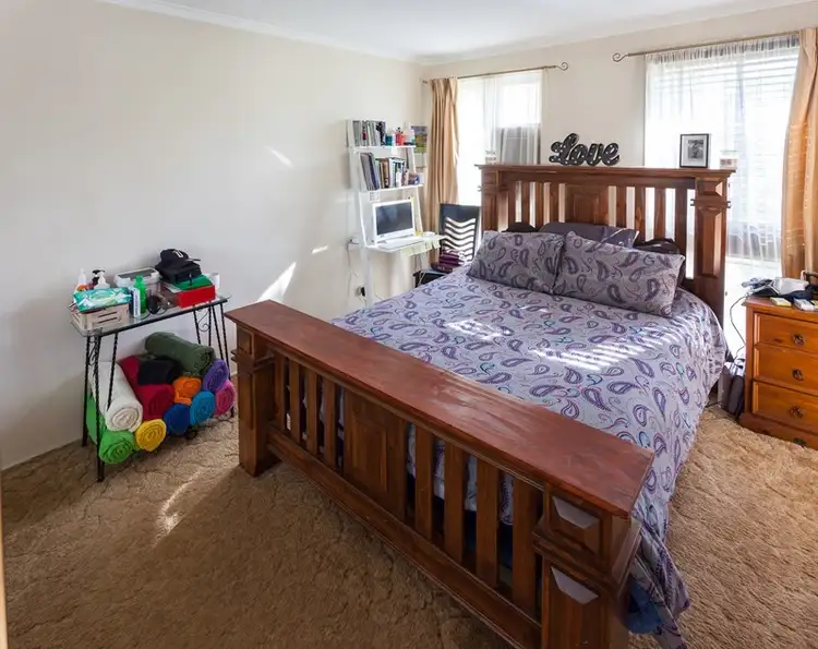 Sixth view of Homely house listing, 8 Fifth Avenue, Macquarie Fields NSW 2564