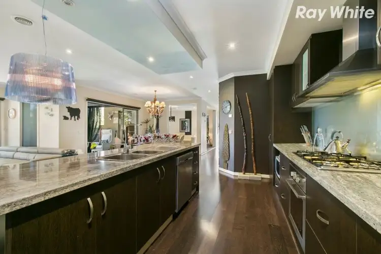 1 Kingsbury Place, Pakenham VIC 3810