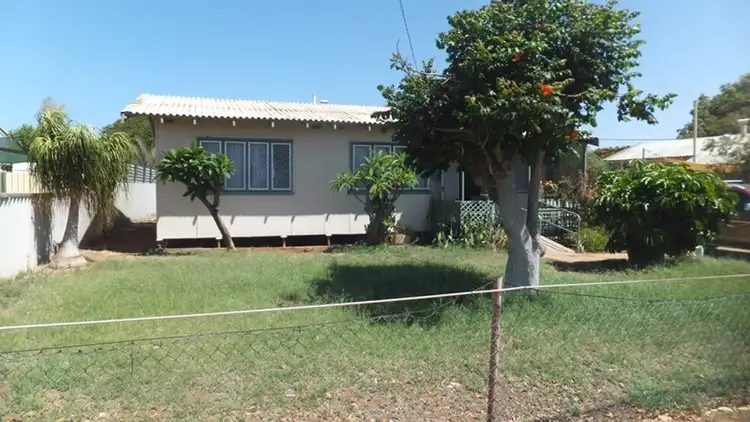 12 McNish Street, Carnarvon WA 6701