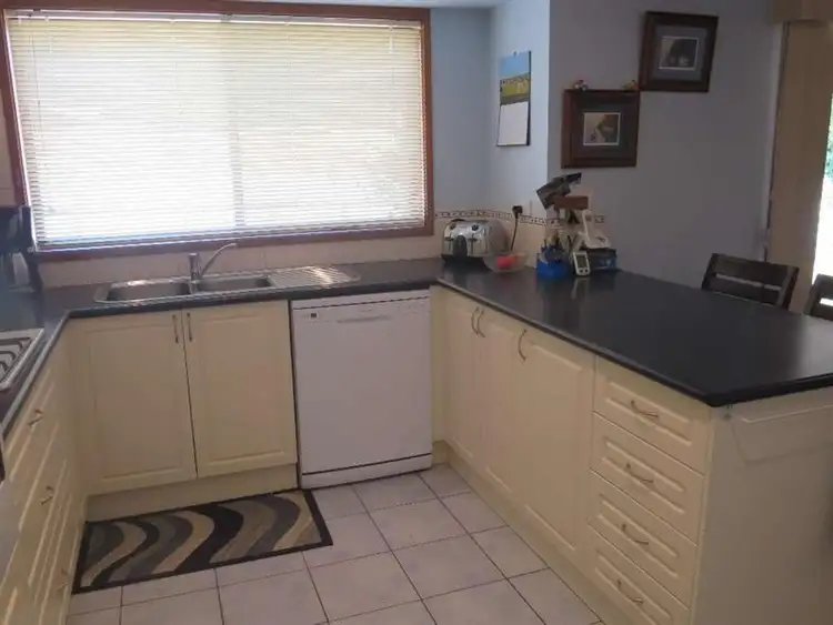 Seventh view of Homely house listing, 3 Doongan Place, West Albury NSW 2640