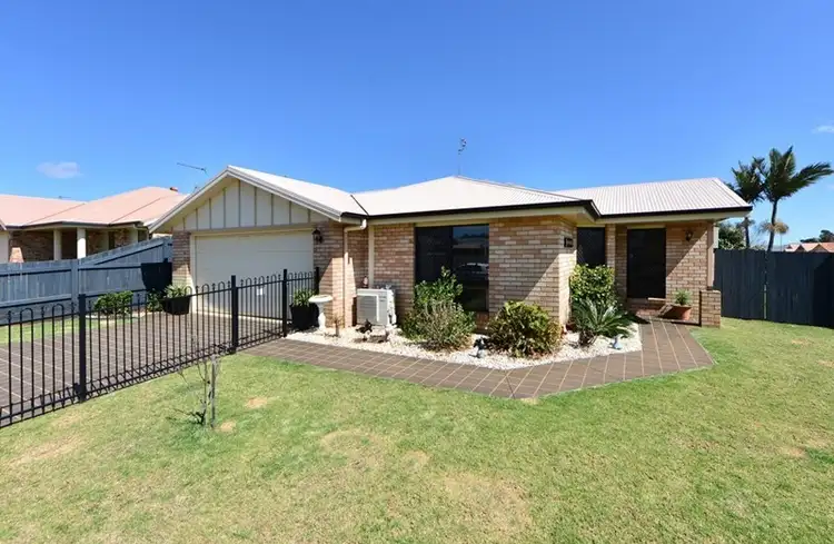 8 Prime Minister Drive, Middle Ridge QLD 4350