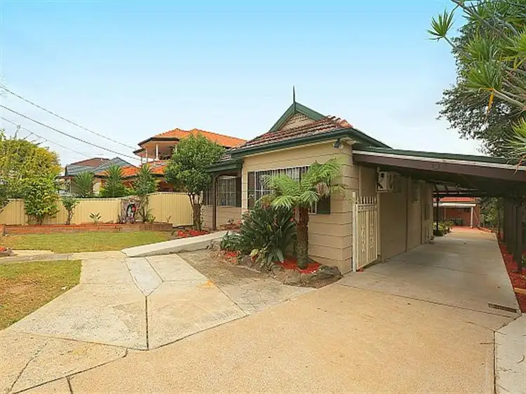 39 Wattle Street, Greenacre NSW 2196