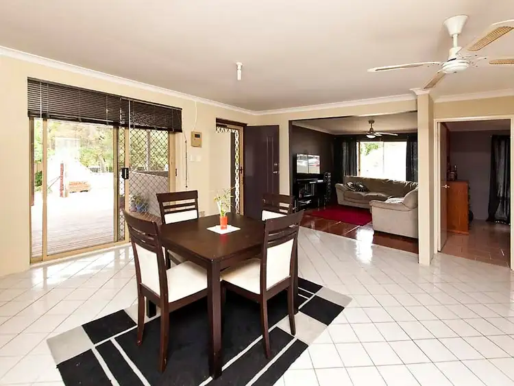 Sixth view of Homely house listing, 30 Gavarnie Way, Coodanup WA 6210