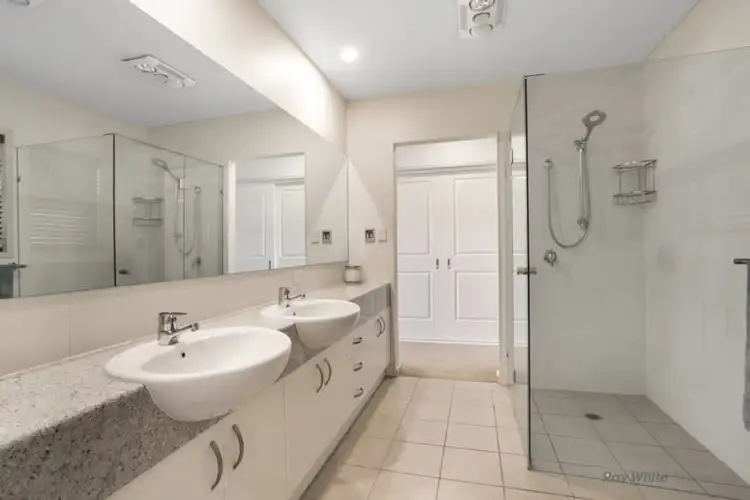 Seventh view of Homely house listing, 4 Renoir Street, Corinda QLD 4075
