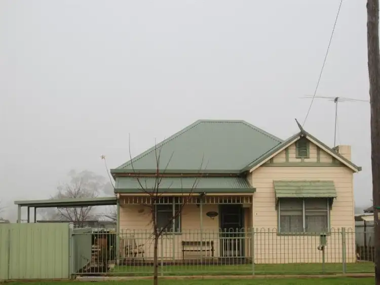 39 Gundagai Road, Cootamundra NSW 2590