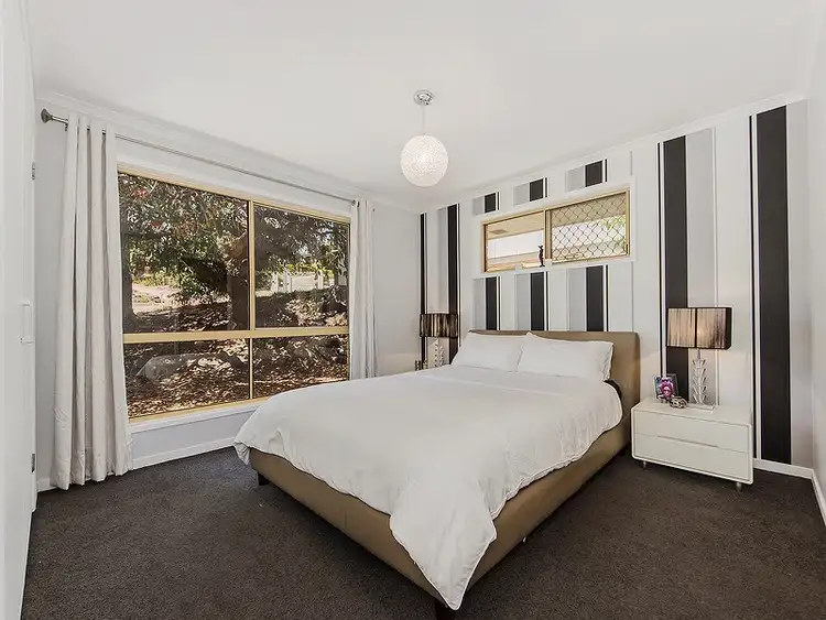 Third view of Homely house listing, 5 Pauline Place, Highland Park QLD 4211