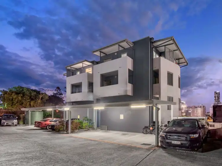 Main view of Homely unit listing, 10/442-446 Main Street, Kangaroo Point QLD 4169