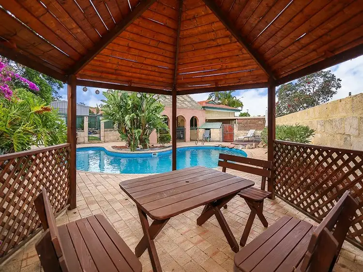 27 Appian Way, Hamersley WA 6022