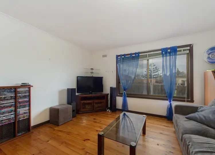 Sixth view of Homely unit listing, 1,2 and 3/15 Adelaide Street, St Albans VIC 3021