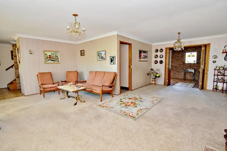 Second view of Homely house listing, 3 Jirramba Avenue, Saratoga NSW 2251