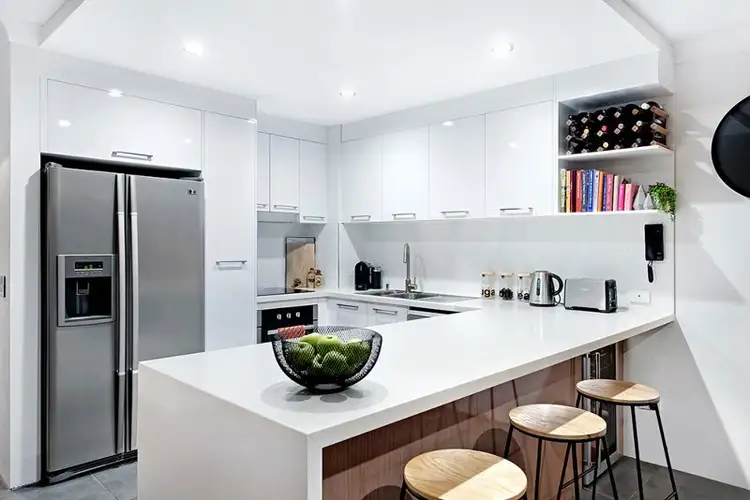 Fourth view of Homely unit listing, 2/22 'San Remo' 22 Britannia Avenue, Broadbeach QLD 4218