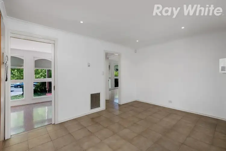 Seventh view of Homely house listing, 7 Alfred Court, Bundoora VIC 3083