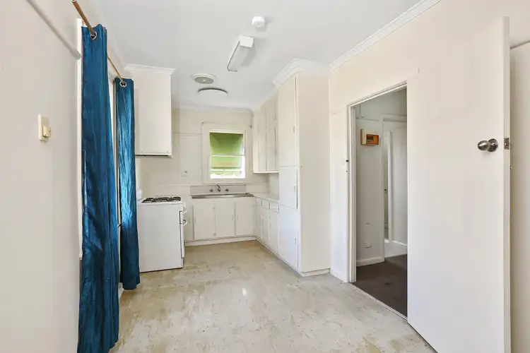 Fifth view of Homely house listing, 10 Robin Avenue, Norlane VIC 3214