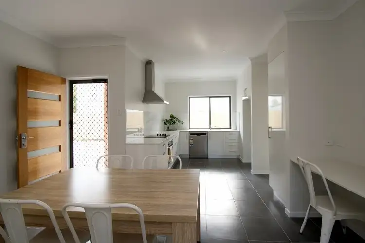 Fifth view of Homely unit listing, 4/32 Churchill Street, Maryborough QLD 4650