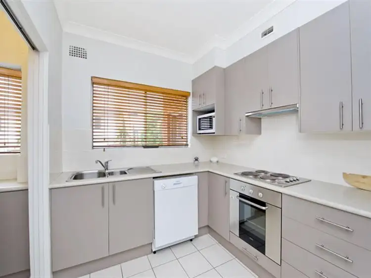 Fourth view of Homely apartment listing, 2/137-139 Wellington Street, Bondi Beach NSW 2026