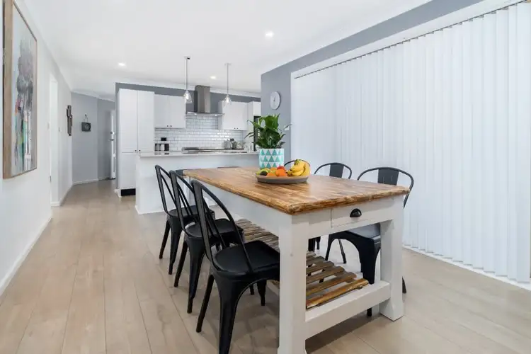 Sixth view of Homely house listing, 10 Nerriga Court, Prestons NSW 2170