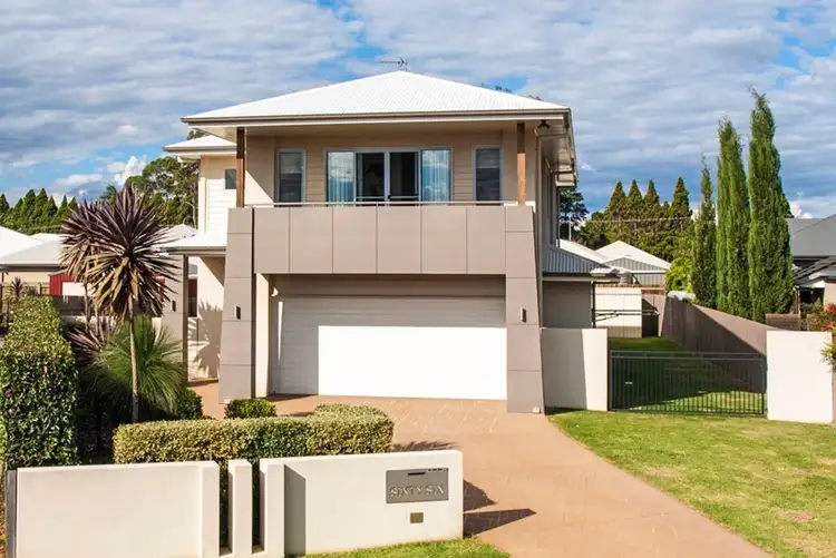 66 Wood Drive, Middle Ridge QLD 4350