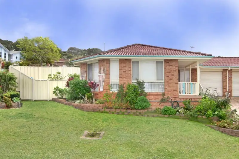Main view of Homely villa listing, 1/3 Robert Place, Bateau Bay NSW 2261