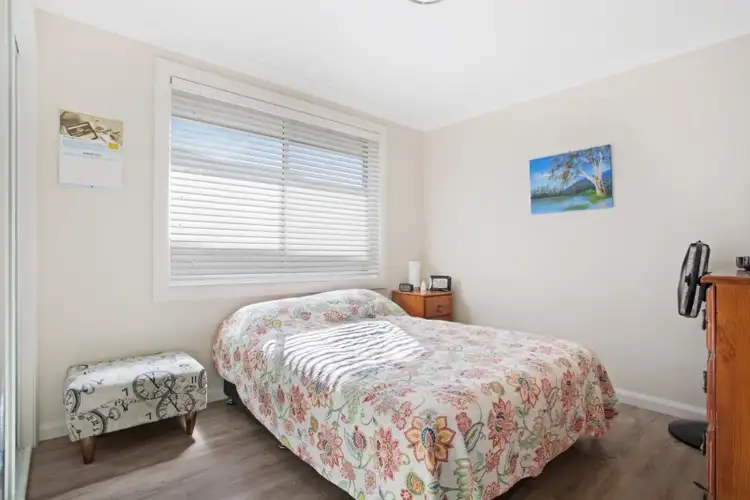 Sixth view of Homely house listing, 4/4 Alpine Close, Tenambit NSW 2323