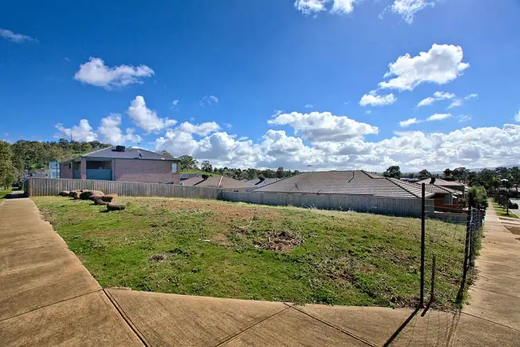 16 Viewpoint Avenue, Mernda VIC 3754