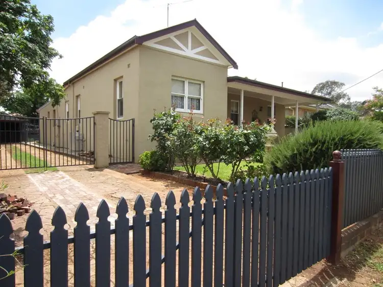141 Victoria Street, Temora NSW 2666