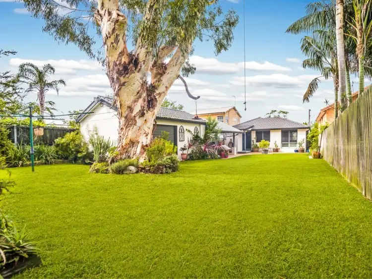 12 Annesley Avenue, Stanwell Tops NSW 2508