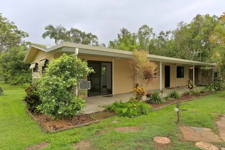 8 Tulloch Place, Branyan QLD 4670