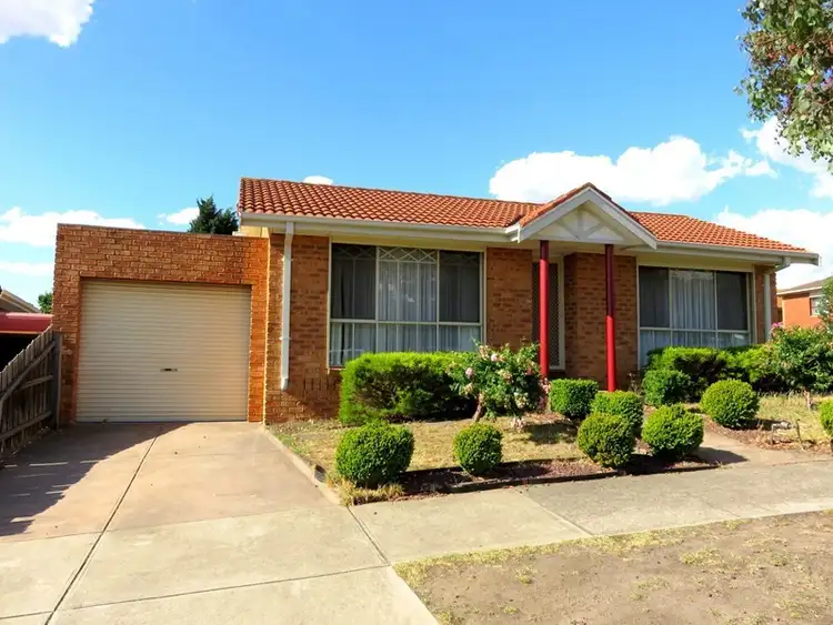 67 Bowman Drive, Mill Park VIC 3082