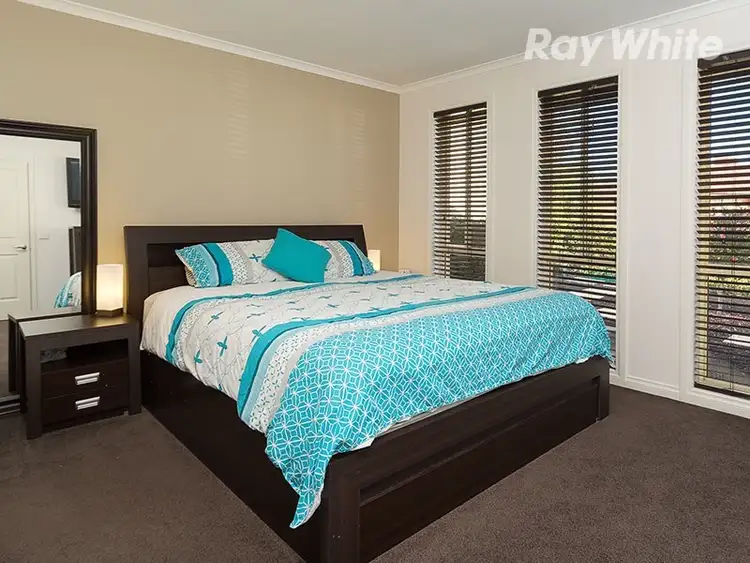 Fifth view of Homely house listing, 8 St Levans Place, Lavington NSW 2641